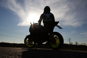 nico_back3